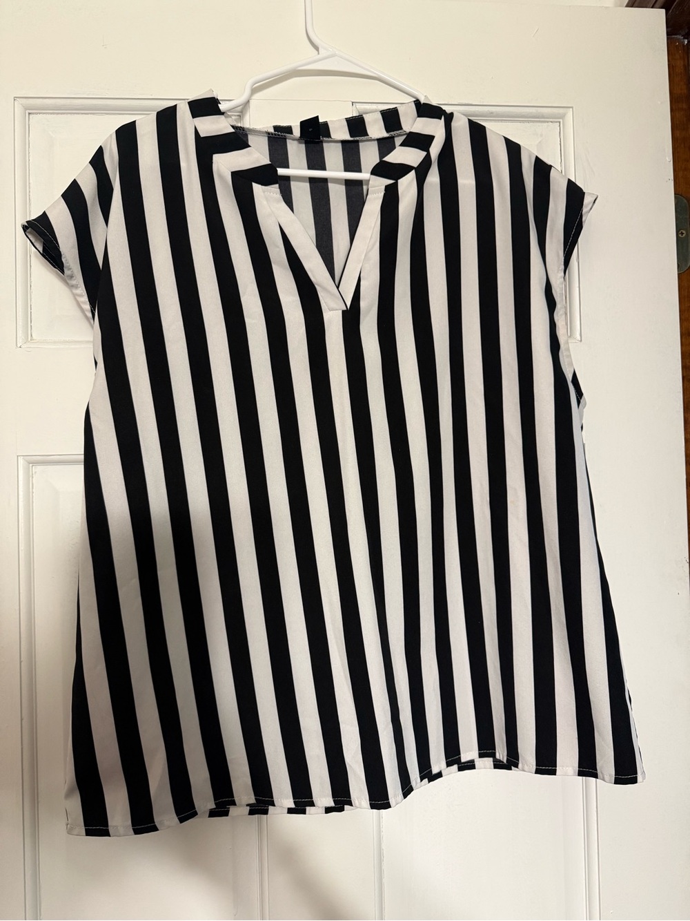 SHEIN Black & White Vertical Stripe Split V-Neck Cap Sleeve Top